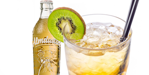 Almdudler bringt Abwechslung ins Cocktailglas