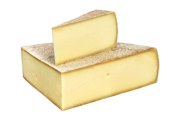 Bergkäse, milder Bergalmkäse aus Österreich, 6 Monate gereift